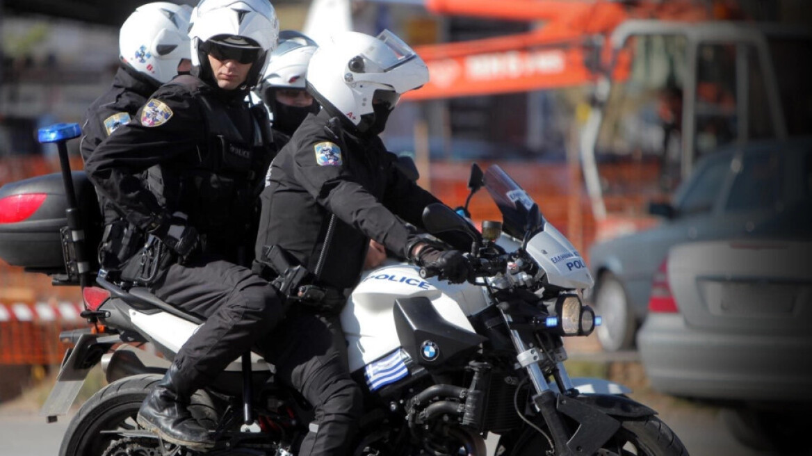 «ΣΟΚ» – Έσπειρε τρόμο με μαχαίρι στα 19 του!