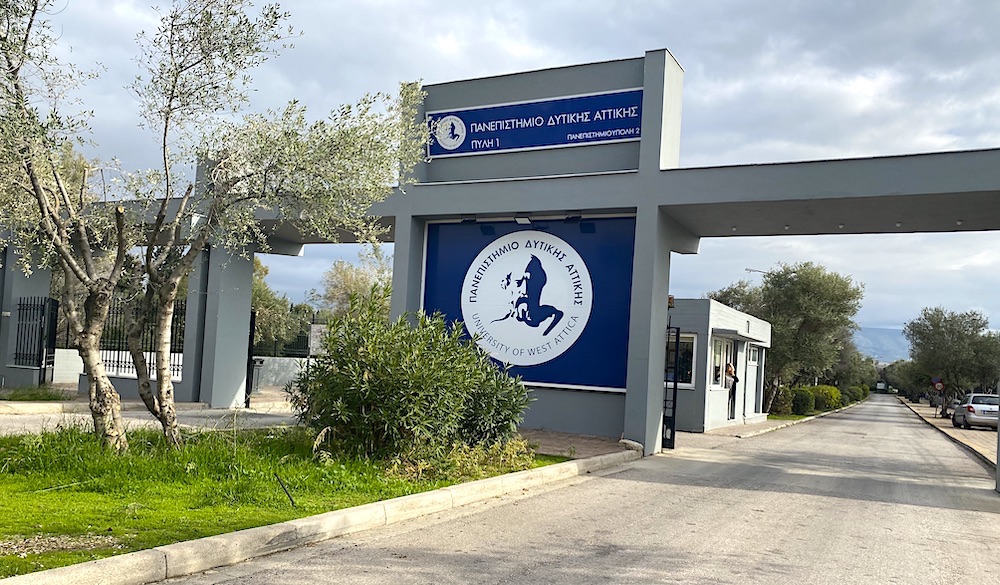 ΣΚΑΝΔΑΛΟ ΠΑΔΑ: Ο Πρύτανης κατηγορείται για «πραξικόπημα» στη διοίκηση