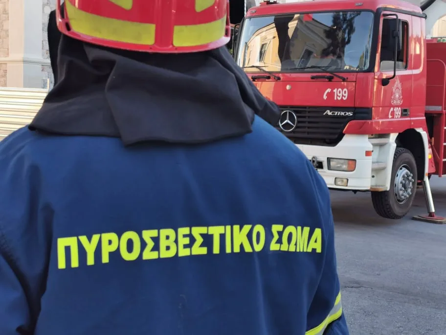 Φωτιά σε διαμέρισμα στην Κυψέλη – Συναγερμός στην Πυροσβεστική