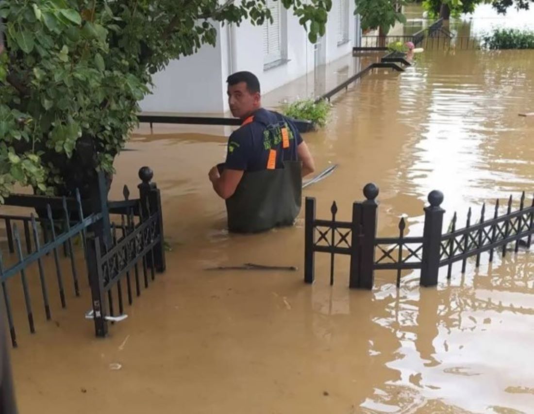«ΑΝΕΙΠΩΤΗ ΤΡΑΓΩΔΙΑ» – «ΝΕΚΡΟΣ» 40χρονος ΠΥΡΟΣΒΕΣΤΗΣ «ΗΡΩΑΣ» – Μερόνυχτα «ΕΣΩΖΕ» ζωές στην κακοκαιρία «ΝΤΑΝΙΕΛ»