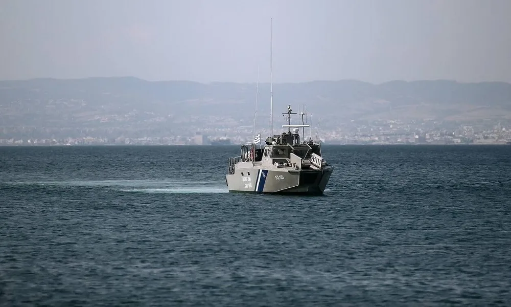 «ΣΥΝΑΓΕΡΜΟΣ»: «Ακυβέρνητο» πλοίο στα ανοιχτά της Εύβοιας