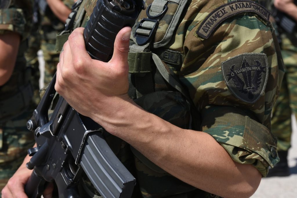 «ΘΡΗΝΟΣ» στον «ΣΤΡΑΤΟ ΞΗΡΑΣ» – «ΕΣΒΗΣΕ» 48χρονος Επαγγελματίας Οπλίτης