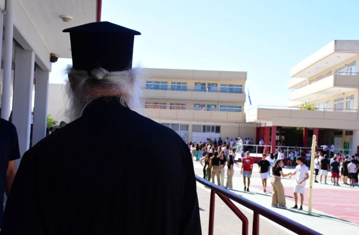 ΑΙΣΧΟΣ!!! «Να τελειώνουμε με τη πίστη στα σχολεία» λέει η ΕλΕΔΑ