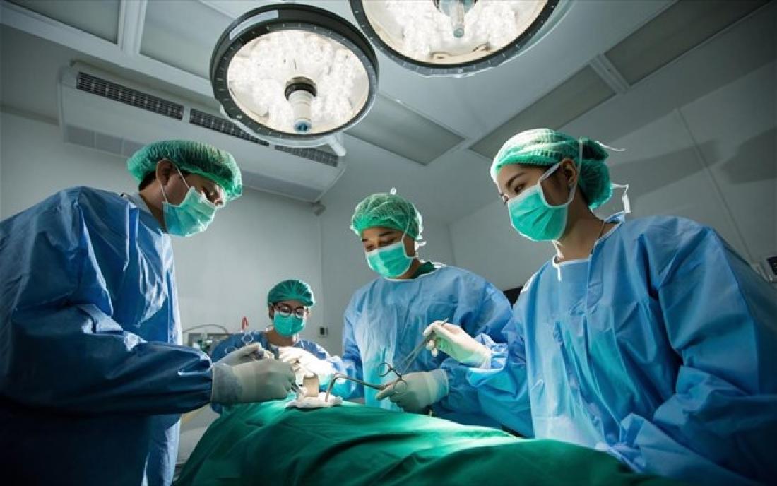 «ΠΡΟΚΑΤΑΡΚΤΙΚΗ ΕΞΕΤΑΣΗ» για το «ΕΞΟΡΓΙΣΤΙΚΟ ΠΕΡΙΣΤΑΤΙΚΟ» με τα ΕΓΚΑΥΜΑΤΑ σε ΥΓΕΙΟΝΟΜΙΚΟΥΣ «εν ώρα» ΧΕΙΡΟΥΡΓΕΙΟΥ