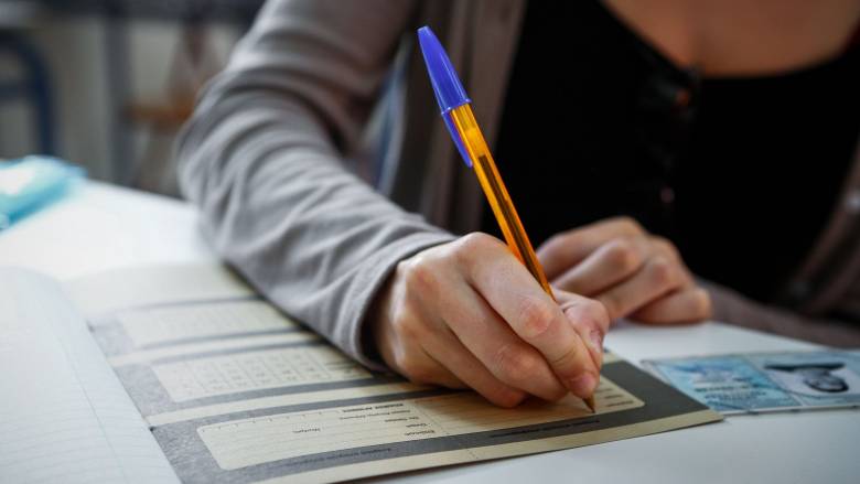 Πανελλήνιες 2025: Πότε θα ανακοινωθούν οι βαθμολογίες;