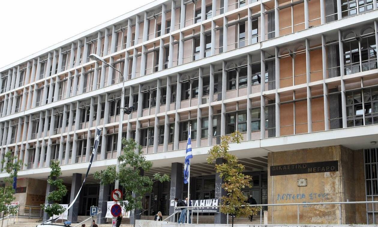 Θεσσαλονίκη – «ΣΤΟ ΕΔΩΛΙΟ» 117 άτομα για δεκάδες κλοπές, διαρρήξεις και ληστείες – Ξεκινά η «μεγάλη» δίκη