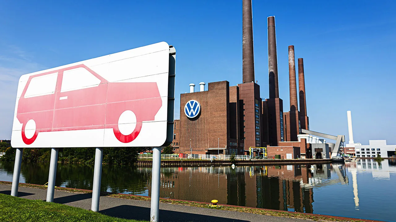 ΣΦΑΓΗ: Η Volkswagen αναφέρει ότι 20.000 εργαζόμενοι συμφώνησαν να εγκαταλείψουν οικειοθελώς την εταιρεία έως το 2030