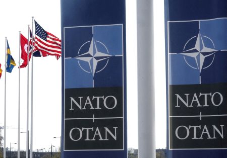 Το ΝΑΤΟ βρίσκεται στο κατώφλι της αποδοχής της απαίτησης του Τραμπ για «αμυντικές επενδύσεις 5%»