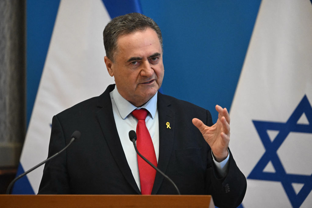 «Έτσι πέφτουν οι δικτατορίες», λέει ο υπουργός Άμυνας του Ισραήλ
