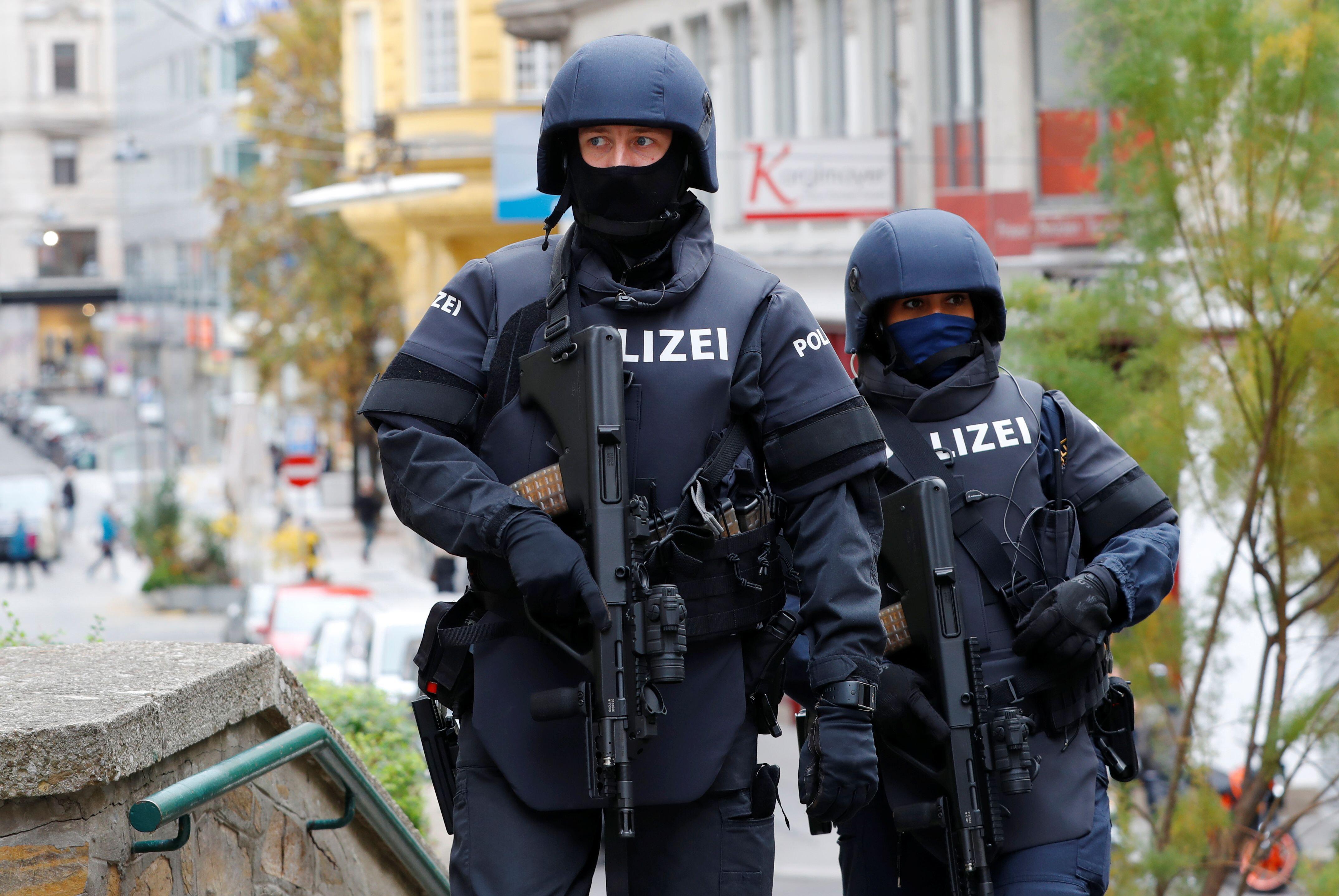 ΣΦΑΓΗ στην Αυστρία: 9 νεκροί από «ΕΠΙΘΕΣΗ» σε σχολείο
