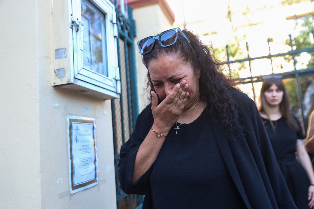 «Μετά την κόρη μου, πόσες ακόμα;» – Η κραυγή μιας μάνας που θάβει τη σιωπή της Πολιτείας