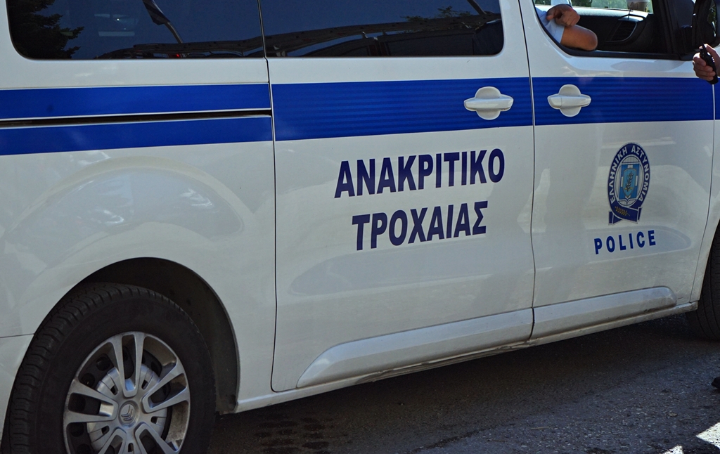 «ΚΑΡΑΜΠΟΛΑ» τεσσάρων οχημάτων στη Θεσσαλονίκη