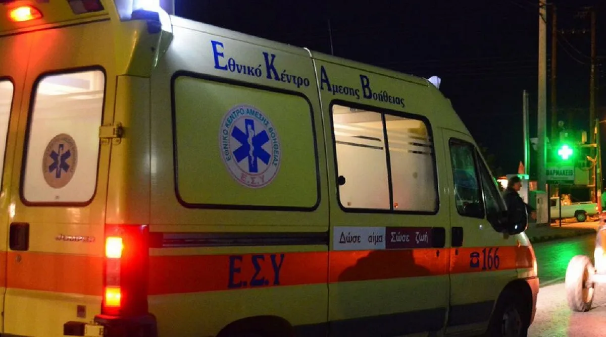 «ΣΦΟΔΡΗ» ΣΥΓΚΡΟΥΣΗ δύο ΙΧ μπροστά από κατάστημα – Το ένα «ανετράπη»