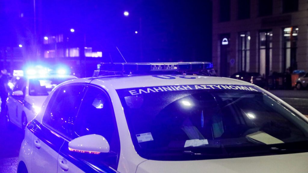 «ΕΠΕΙΣΟΔΙΑΚΗ» ΚΑΤΑΔΙΩΞΗ – Ρομά σε «τρελή» πορεία «έσπασαν» μπάρες διοδίων – Επιχείρησαν να το «σκάσουν» πεζοί