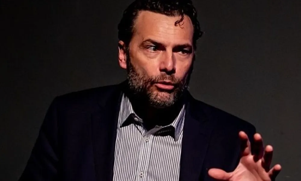 Παναγιώτης Μπουγιούρης: «Αποκάλυψε» ποιες γυναίκες του αρέσει να «φλερτάρει»