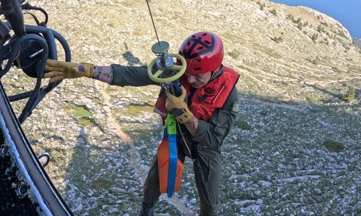 «Περιπετειώδης διάσωση» τραυματία στο Άγιο Όρος (Βίντεο)