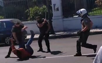 Ο ξυλοδαρμός από αστυνομικούς – Ο θάνατος του Βασίλη Μάγγου