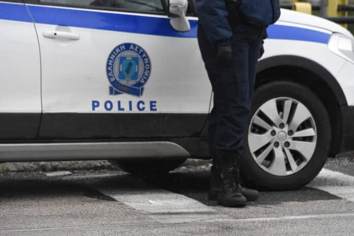 Την έκανε να πιστέψει πως κινδυνεύει το παιδί της –  Απήγαγαν τον φίλο τους για… μπίζνα!