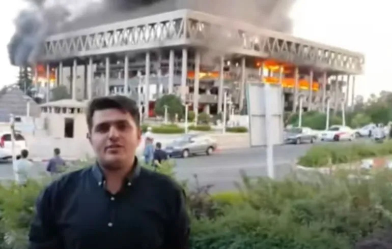 Επίθεση στην ιρανική τηλεόραση: «Δεν ξέρω πόσοι από τους συναδέλφους μου είναι ακόμα μέσα αυτή τη στιγμή»