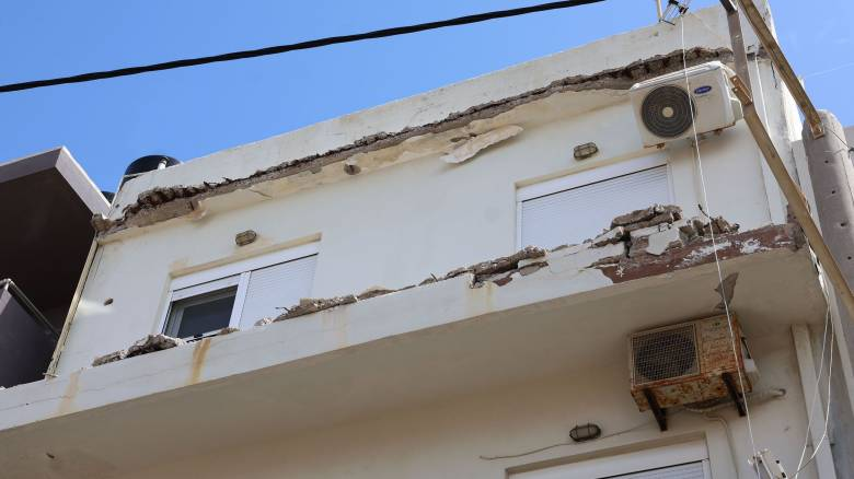 Τρίτο χτύπημα από μπαλκόνι-παγίδα στην «καρδιά» της Πάτρας – Από τύχη δεν θρηνούμε θύματα