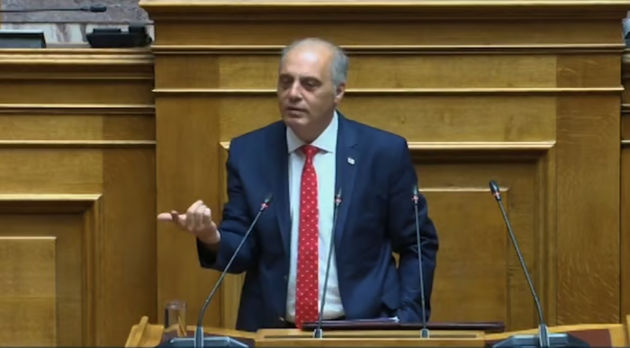 Παρέμβαση του Κυριάκου Βελόπουλου στη Βουλή στις 11!
