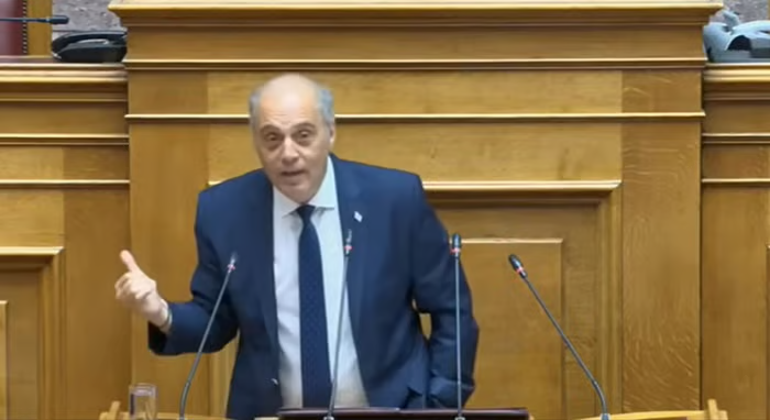 Κ.Βελόπουλος: «Πολιτικός νάνος στην Ευρώπη ο πρωθυπουργός»