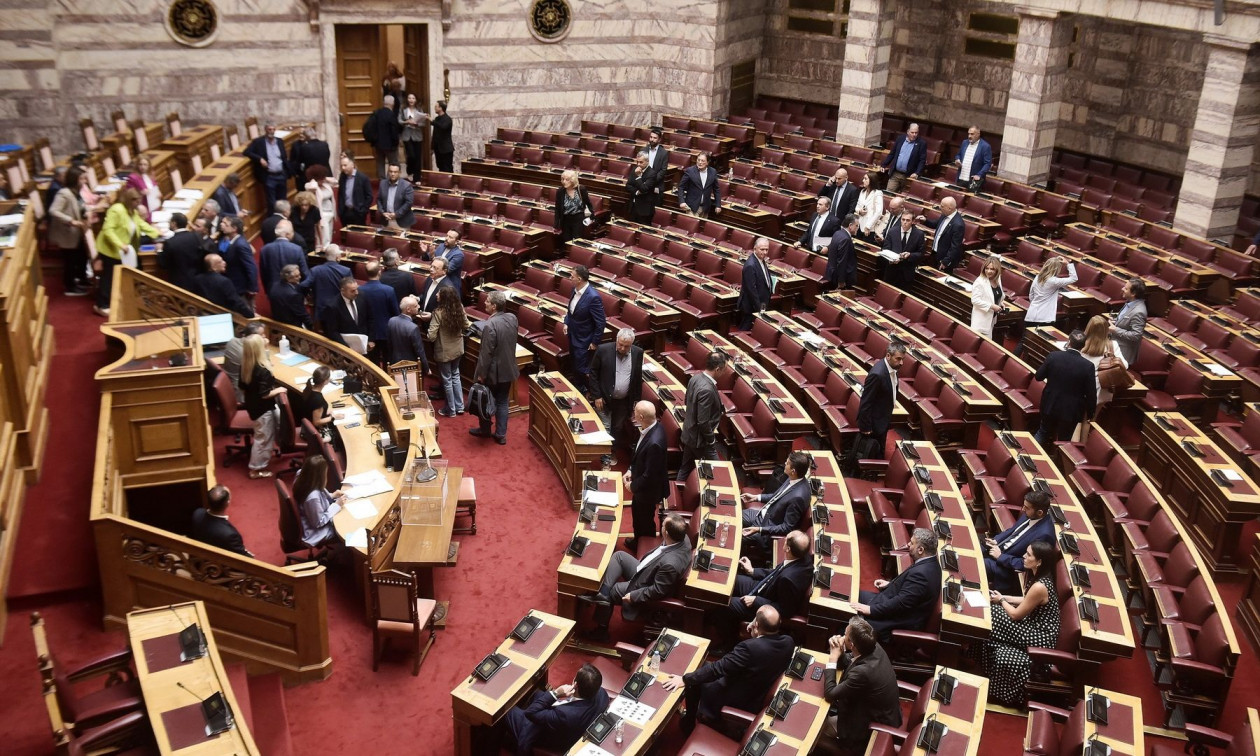 “Έξοδος” της αντιπολίτευσης: Οι επιστολικές ψήφοι, ο συντονισμός της αντιπολίτευσης και η άγνωστη επόμενη μέρα