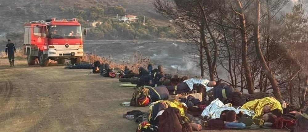 Αφήνουν τους πυροσβέστες να κοιμούνται στα «σκαλοπάτια ξενοδοχείων»! – Πού είναι το «Επιτελικό Κράτος»;