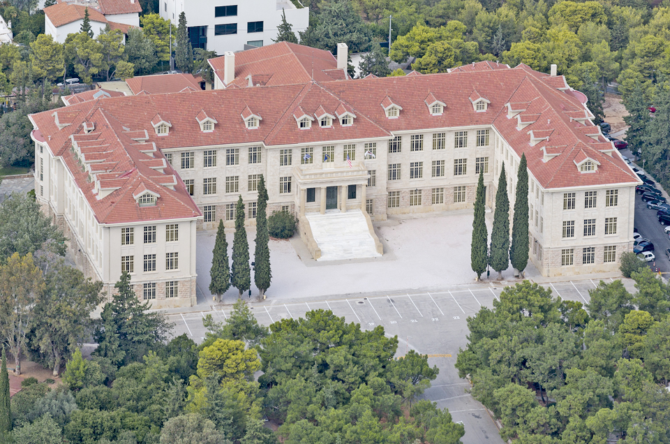 «Πογκρόμ» στο Κολλέγιο Αθηνών – Το φόντο που ξήλωσε μαζικά καθηγητές