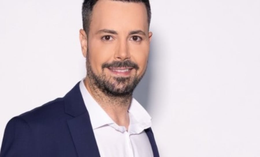 Πέτρος Κουσουλός: Στιγμές ευτυχίας πλάι στον νεογέννητο γιο του