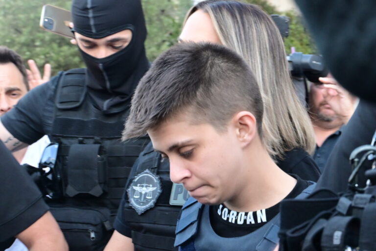 Αδερφός Ειρήνης Μουρτζούκου: Στηρίζει την αδερφή του και επιρρίπτει ευθύνες στη μητέρα του