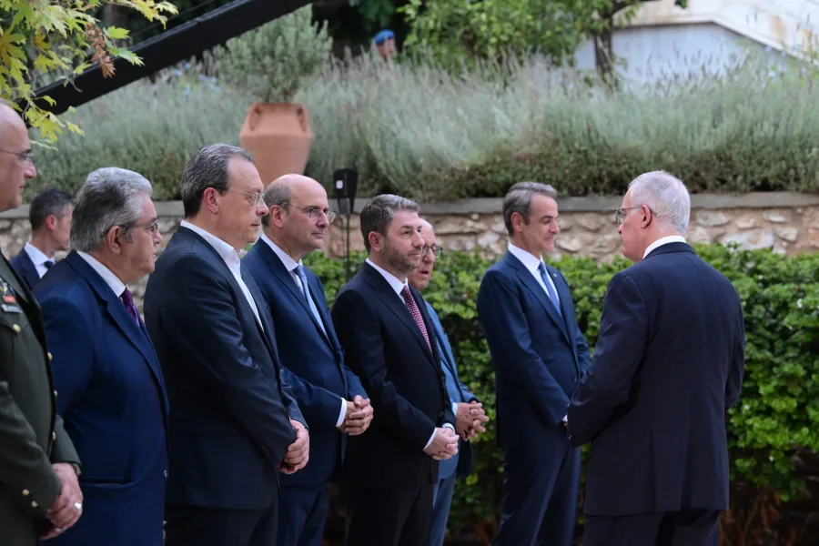 Τι δεν λένε για τη «γιορτή της Δημοκρατίας…»