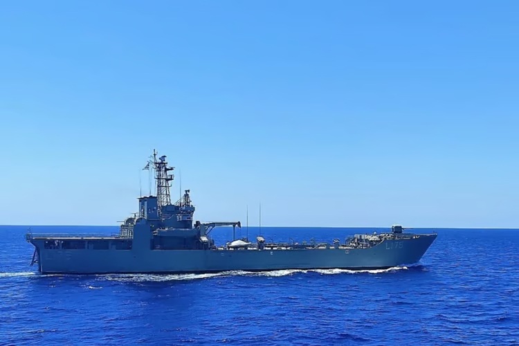 Με «αρματαγωγό του Πολεμικού Ναυτικού» 350 λαθρομετανάστες από Κρήτη προς Καβάλα