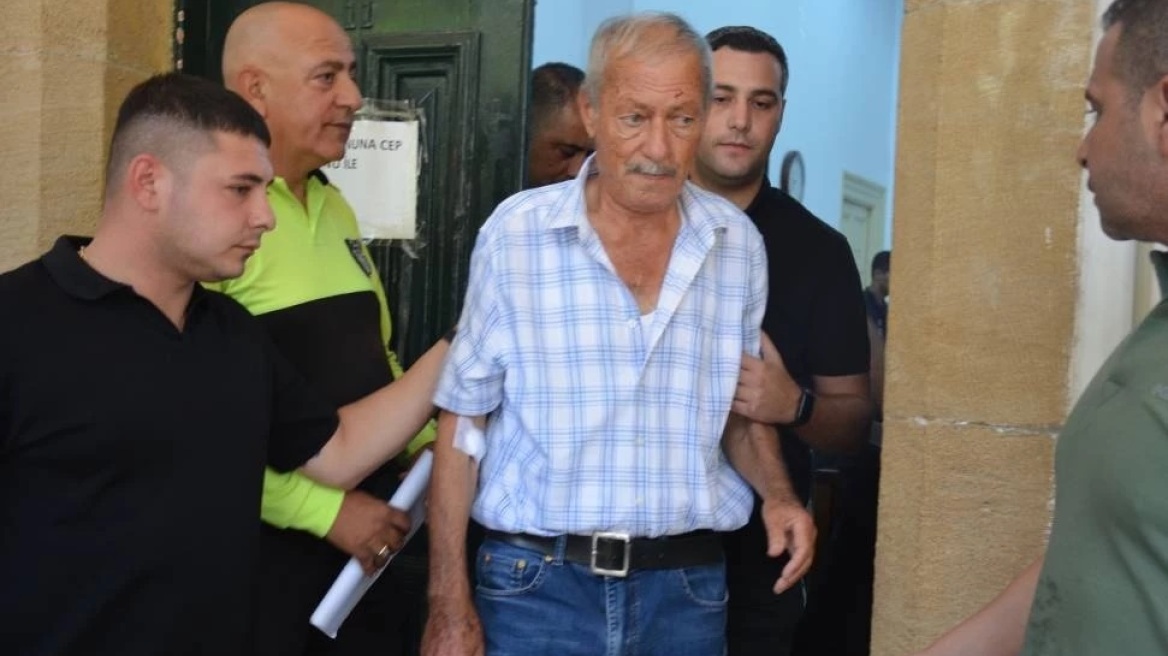 Αιματηρό ξέσπασμα στα κατεχόμενα – 80χρονος μαχαίρωσε τον αντίζηλό του