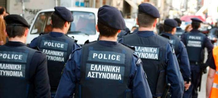 «Προφυλάκιση» αστυνομικών – Κατηγορούνται για «διακίνηση ναρκωτικών» σε Μύκονο και Αττική