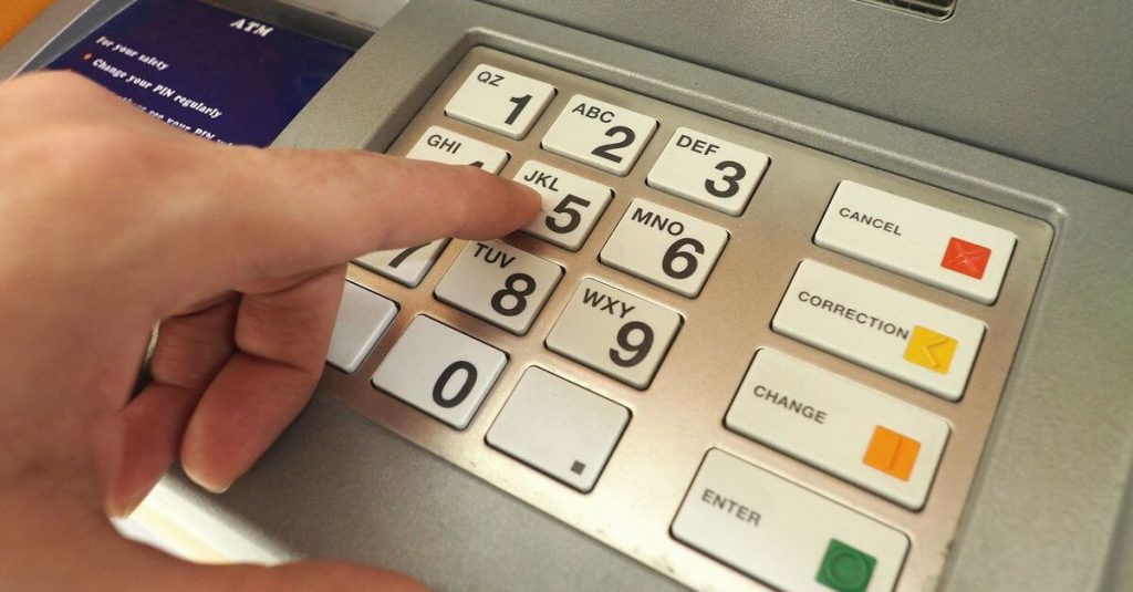 Τέρμα η προμήθεια στις αναλήψεις – Δείτε τι αλλάζει
