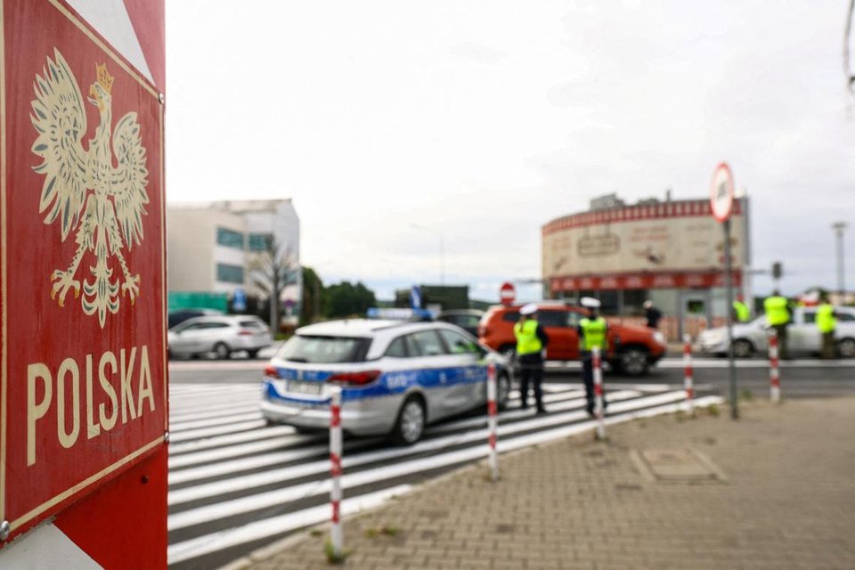 Η Πολωνία επιβάλλει «ελέγχους στα σύνορα» της Γερμανίας και της Λιθουανίας