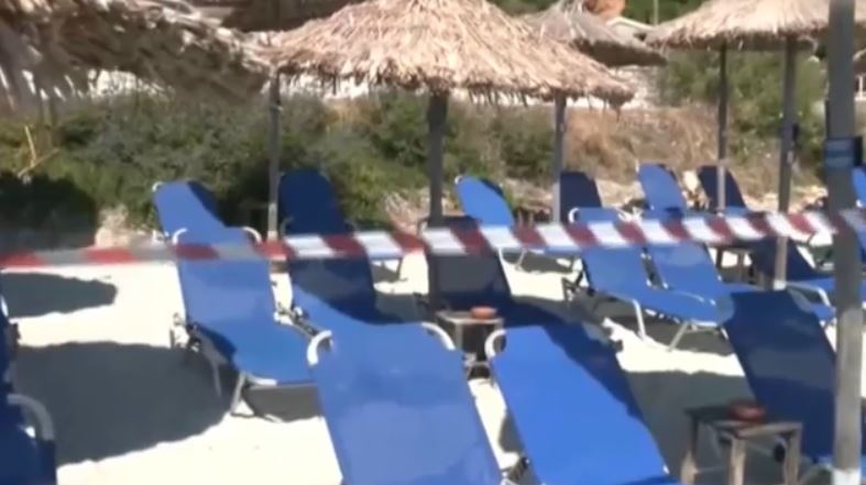 Ξαπλώστρες μέχρι το νερό – Kαι χωρίς άδεια!