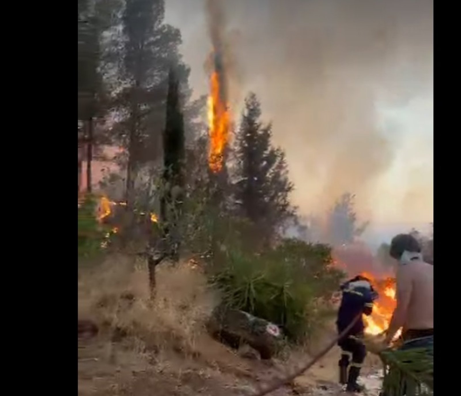 Έκρηξη μετασχηματιστή έβαλε φωτιά στο Ψυχικό – Τι αναφέρει ο δήμαρχος