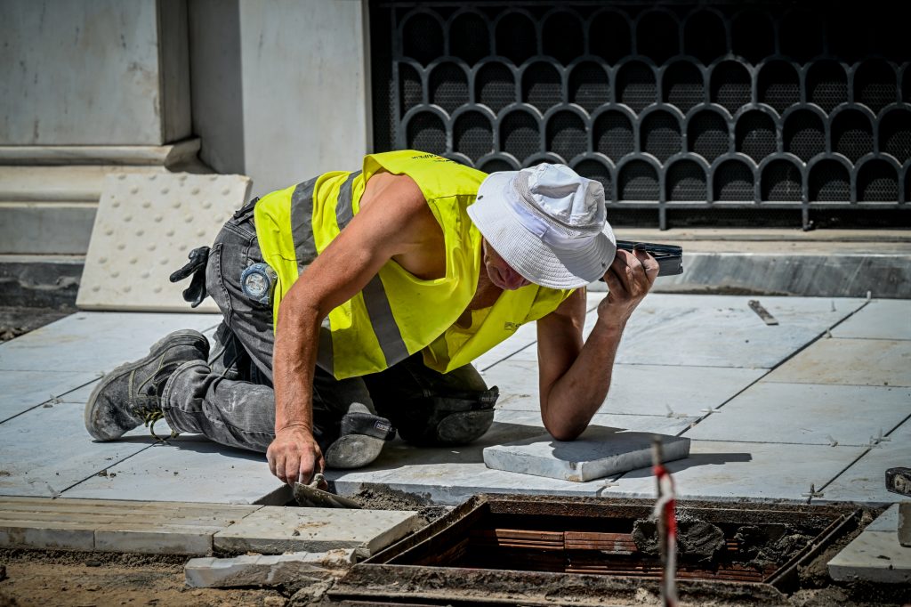 Έκτακτα μέτρα για τους εργαζομένους – 2.000€ πρόστιμο ανά κεφάλι για όποιον παραβεί τις οδηγίες!