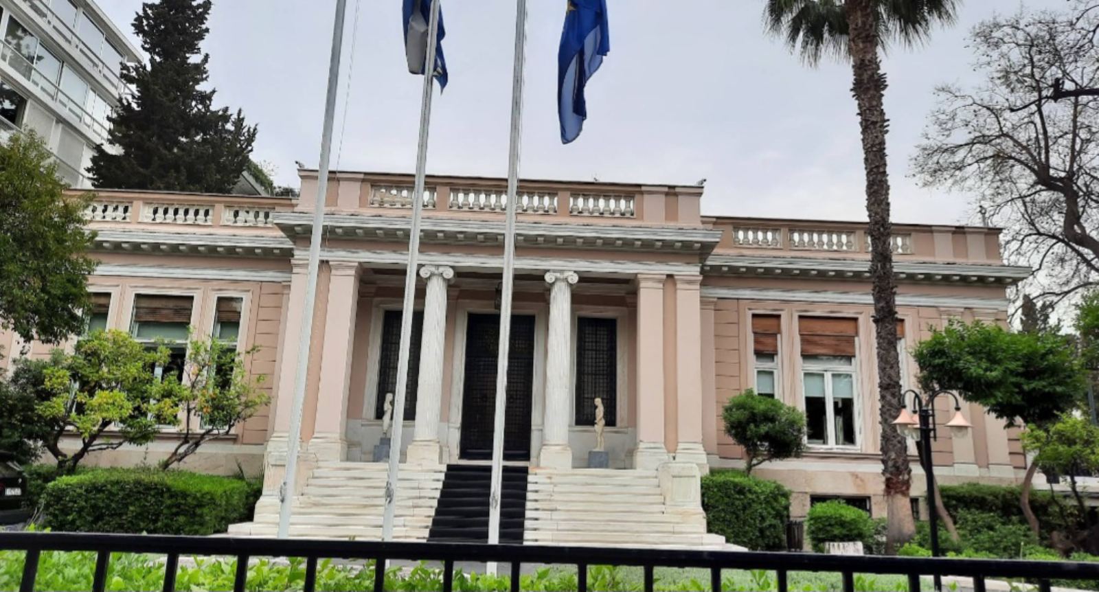 ΑΠΟΚΛΕΙΣΤΙΚΟ!!! ΑΠΕΛΠΙΣΜΕΝΟ ΤΟ ΜΑΞΙΜΟΥ! ΣΥΣΚΕΨΗ ΤΗΝ ΠΑΡΑΣΚΕΥΗ ΓΙΑ…ΣΚΛΗΡΑ ΜΕΤΡΑ