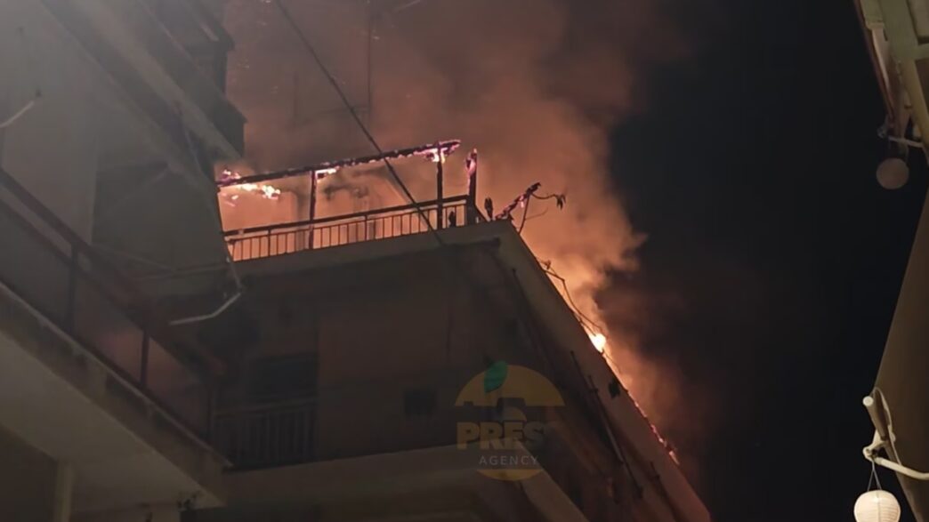 Φωτια στον Λυκαβηττό – Διαμέρισμα τυλίχθηκε στις φλόγες