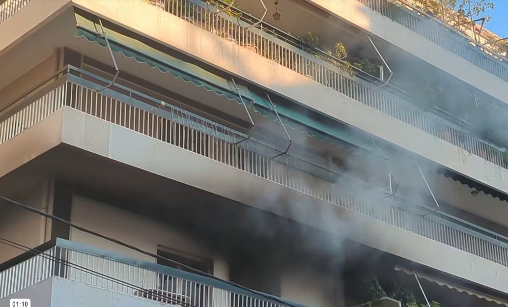 Φωτιά σε διαμέρισμα στη Θεσσαλονίκη