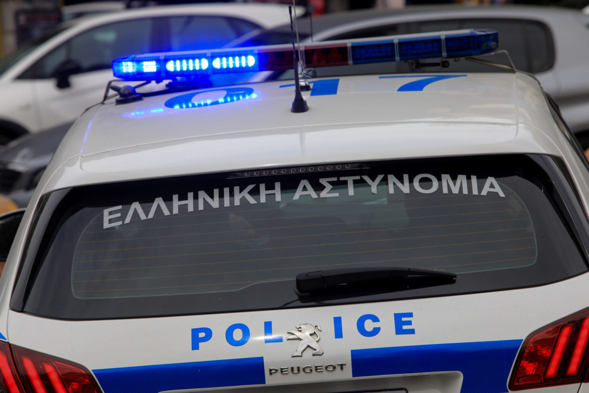 Αστυνομική Επιχείρηση σε «οικισμό» – Βρέθηκαν όπλα και «ΧΕΙΡΟΒΟΜΒΙΔΑ»