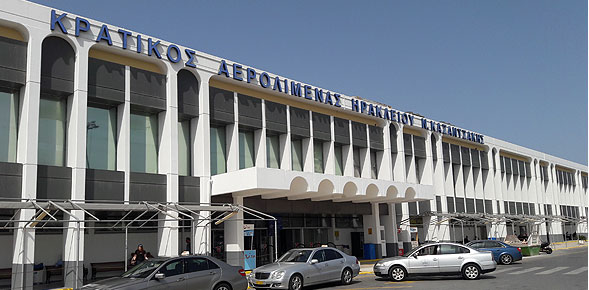 Αλλοδαποί έκαναν «άνω κάτω» το αεροδρόμιο Ηρακλείου
