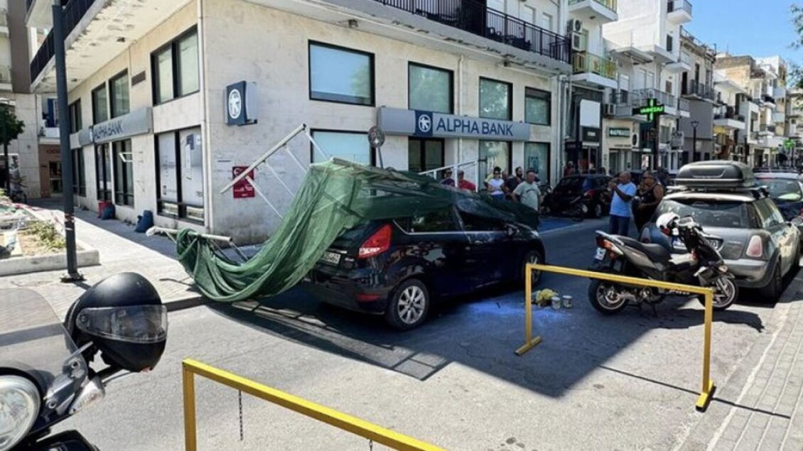 «ΣΟΚ» – Κατέρρευσε σκαλωσιά στο κέντρο της πόλης! [ΦΩΤΟ]