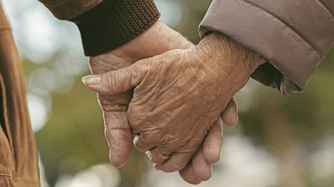 «ΠΑΡΑΛΙΓΟ ΤΡΑΓΩΔΙΑ» – Ζευγάρι ηλικιωμένων «έκανε» απόπειρα αυτοκτονίας
