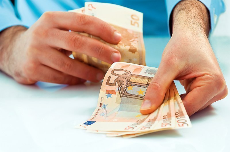 Ποιες είναι οι χώρες με τις υψηλότερες αμοιβές στην Ευρώπη – Η θέση της Ελλάδας