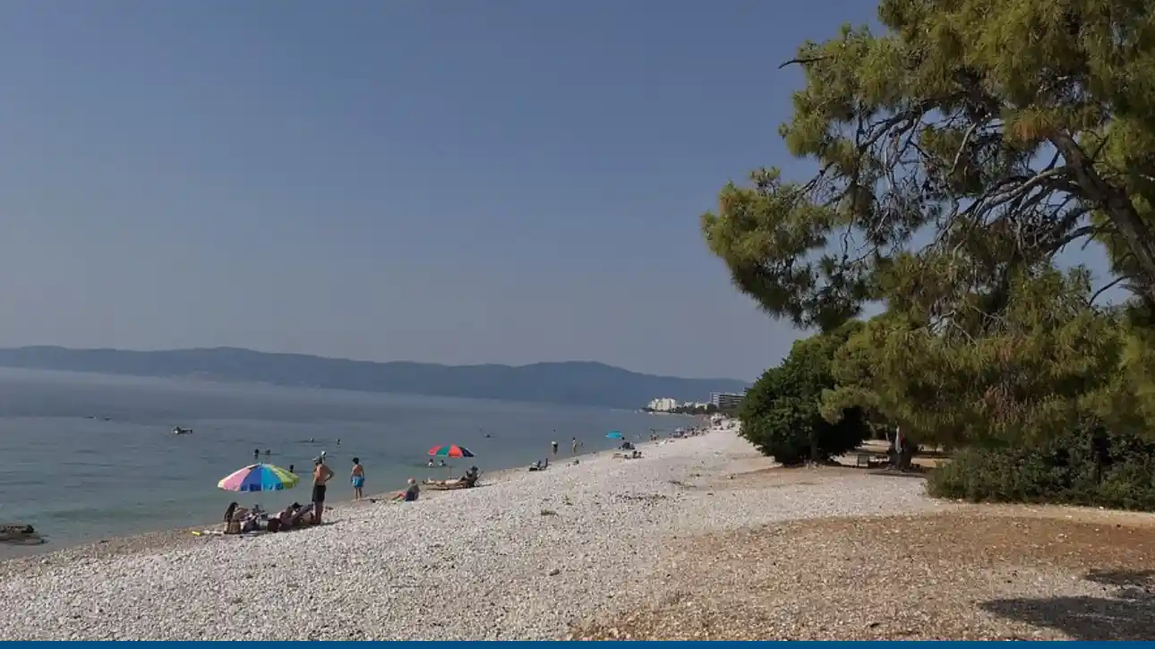 Επικίνδυνο «ΕΥΡΗΜΑ» σε ΠΑΡΑΛΙΑ – Πολίτης εντόπισε ΠΙΣΤΟΛΙ με «γεμιστήρα»