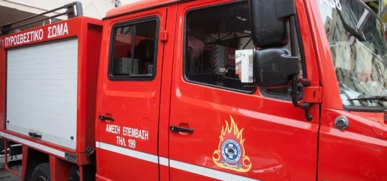 Ξέσπασε «ΦΩΤΙΑ» σε κατάστημα εστίασης στο Νέο Κόσμο